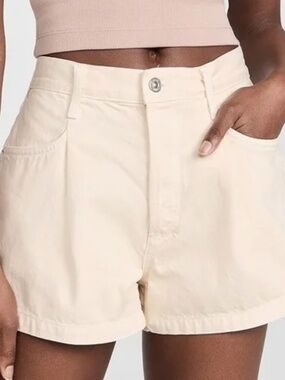 Cream pleated baggy Citizen of Humanity Jean shorts